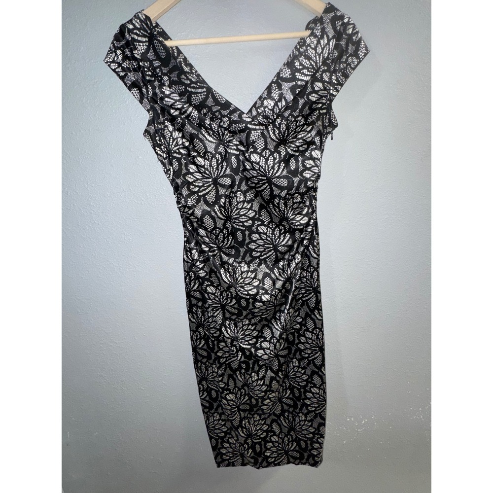 Maggy London Black White Floral Lace Print V-Neck Sheath Dress‎ Size 2